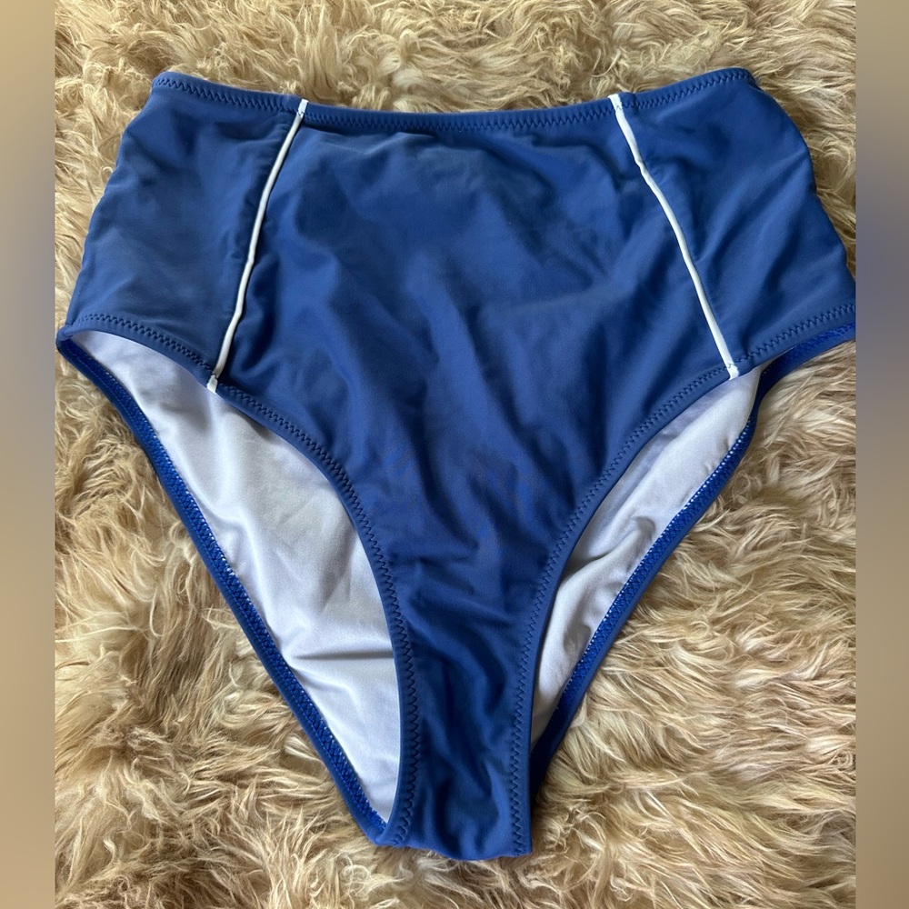CUPSHE High-Waisted Swim Bottom